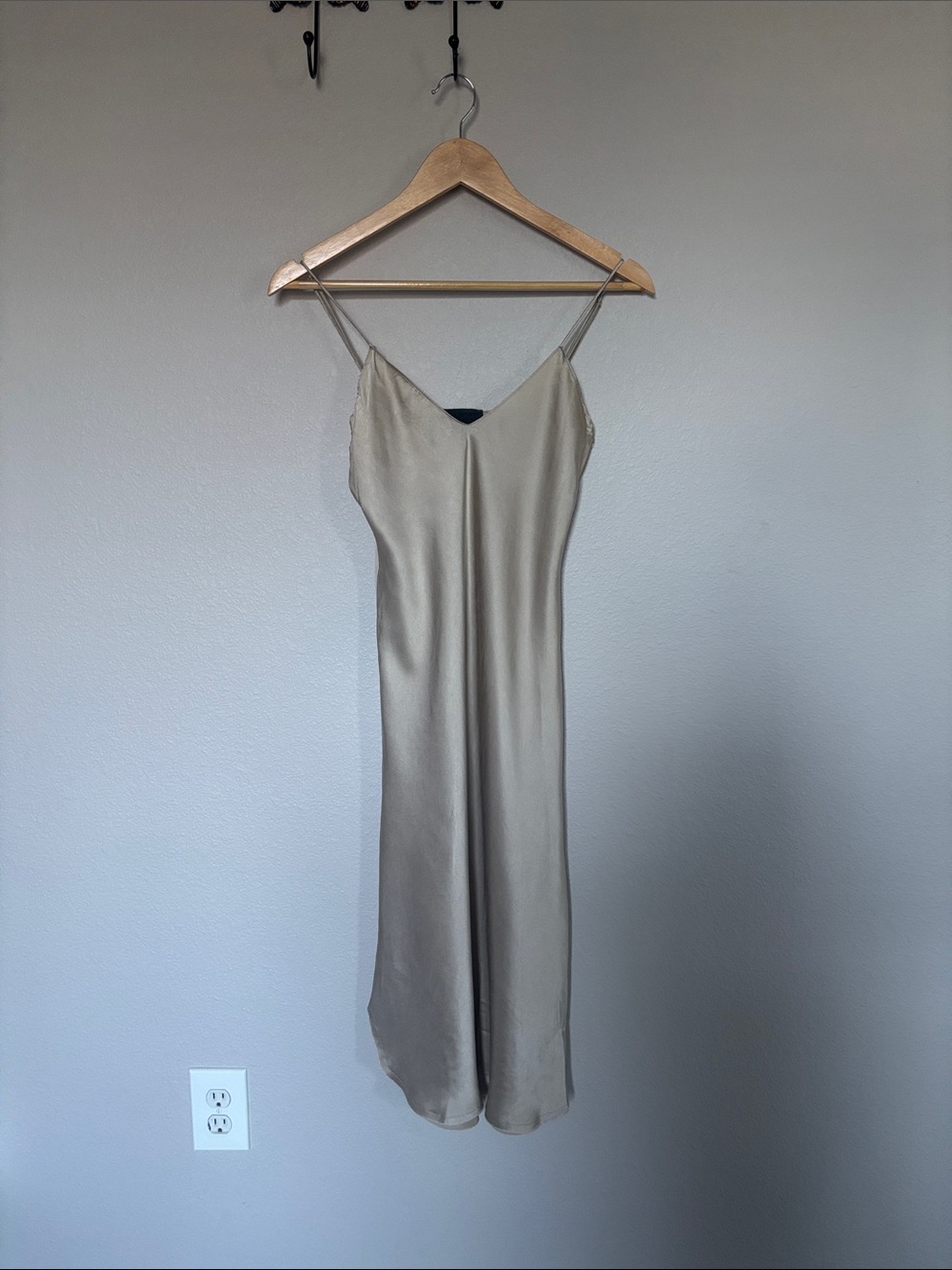 Nili Lotan Cami Silk Slip Midi Dress Champagne Bias Cut Size XS Timeless